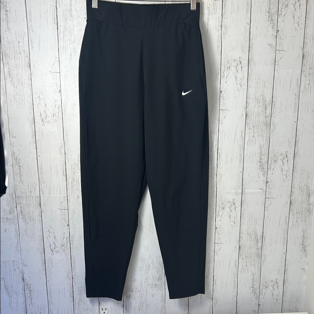Nike Dri-Fit Black Women’s Athletic Pants Size M | Lightweight Tapered Joggers